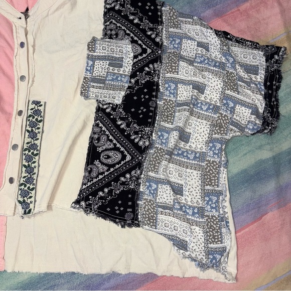 POL Patchwork chambray printed top Button Down Oversize Shirt size M - Picture 6 of 13